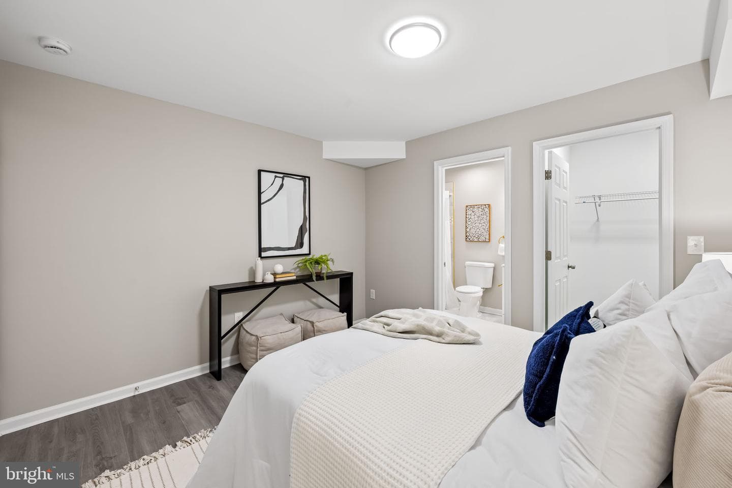 401 Stewart Avenue photo 23