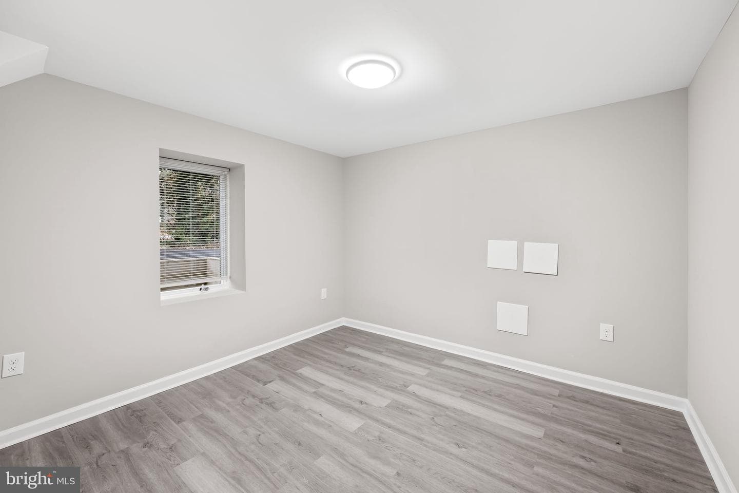 401 Stewart Avenue photo 26