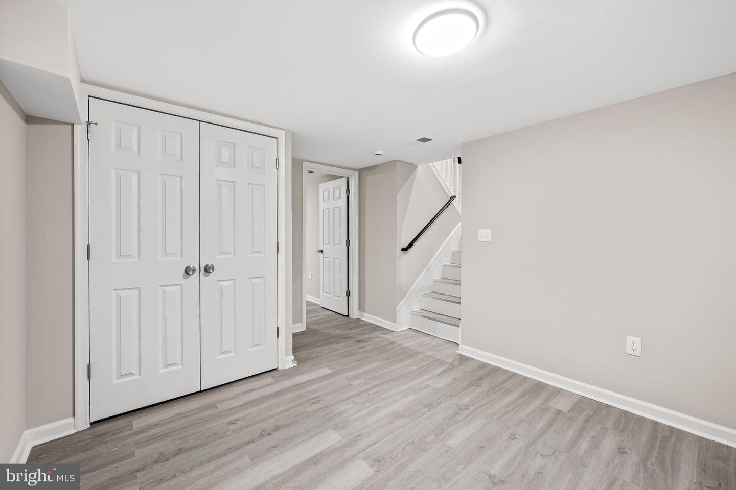 401 Stewart Avenue photo 29