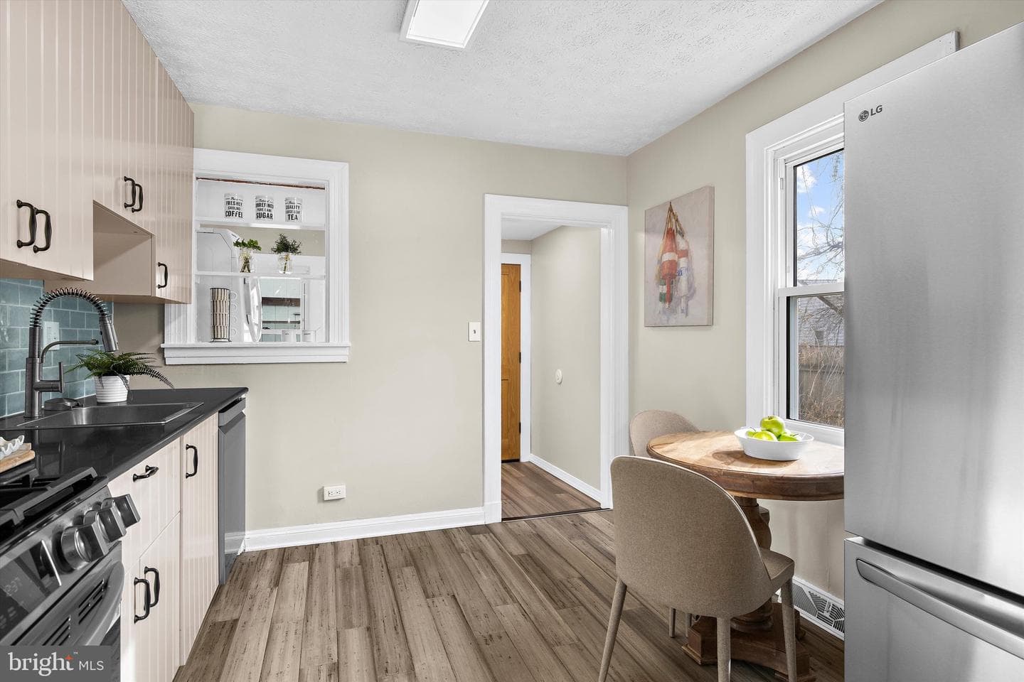 1213 Mckinley Street photo 6