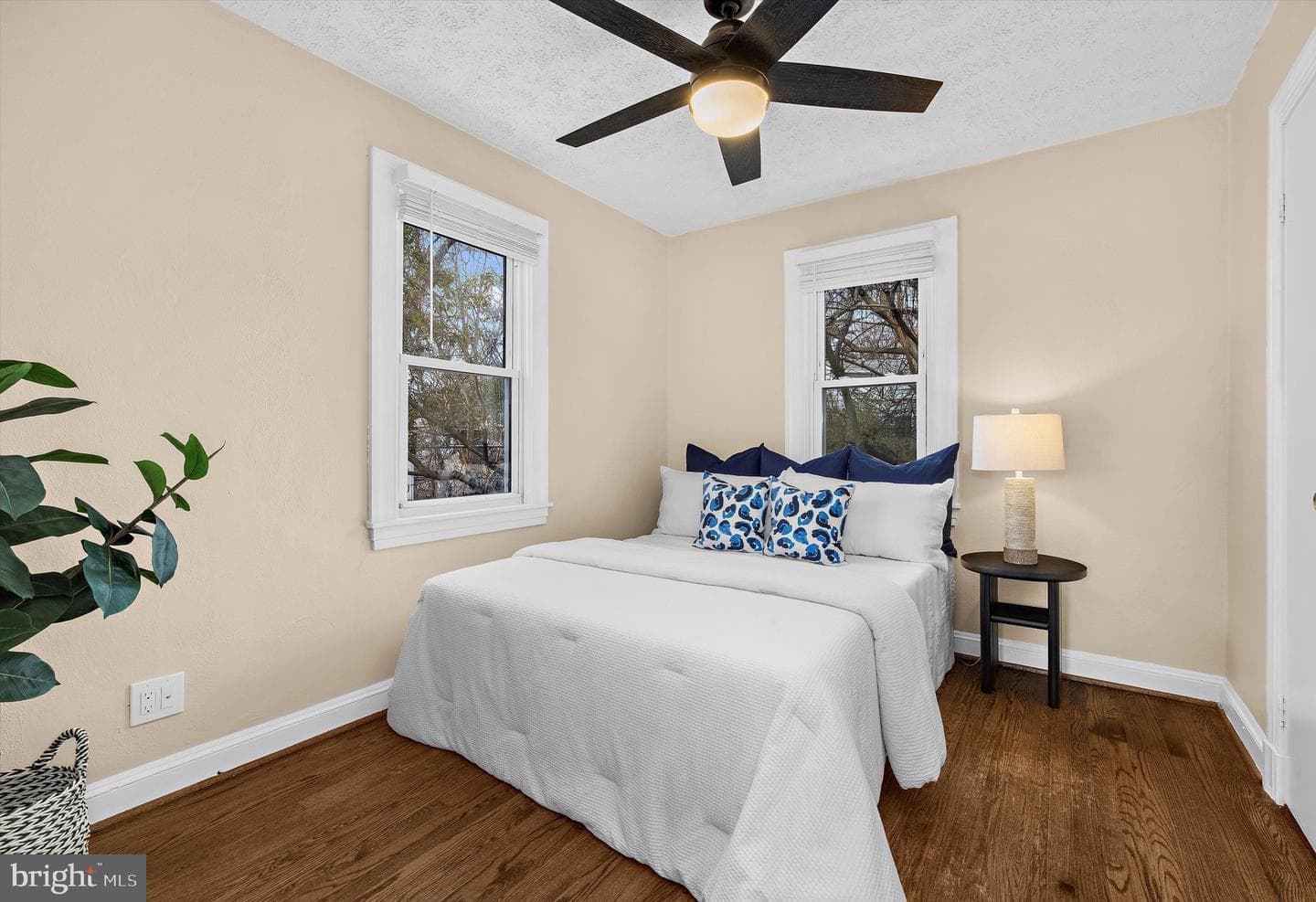 1213 Mckinley Street photo 9