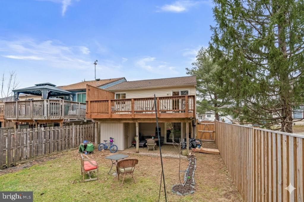 539 Greenblades Court photo 37