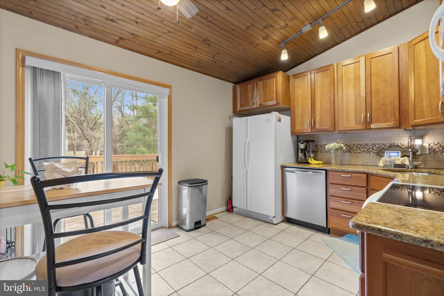 539 Greenblades Court photo 8