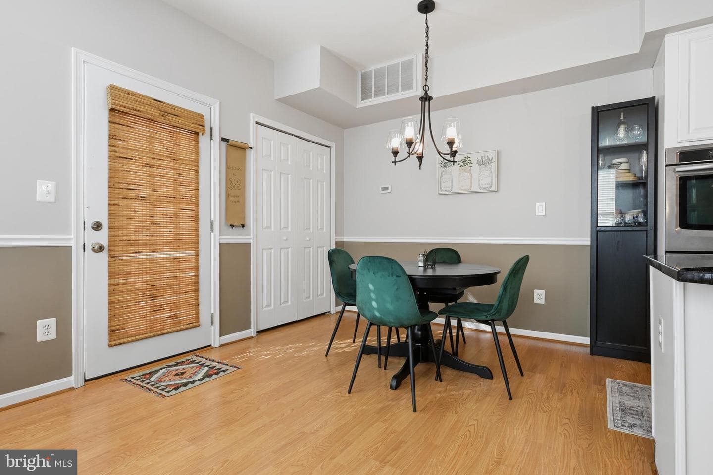38 Harbour Heights Drive photo 14