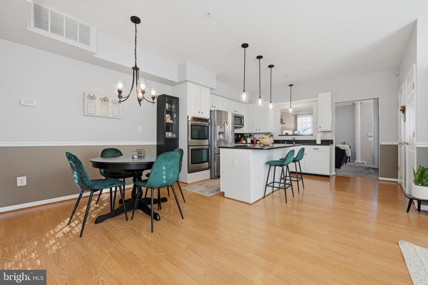 38 Harbour Heights Drive photo 8