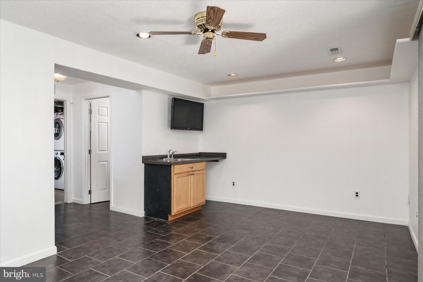 725 Dayspring Drive photo 13