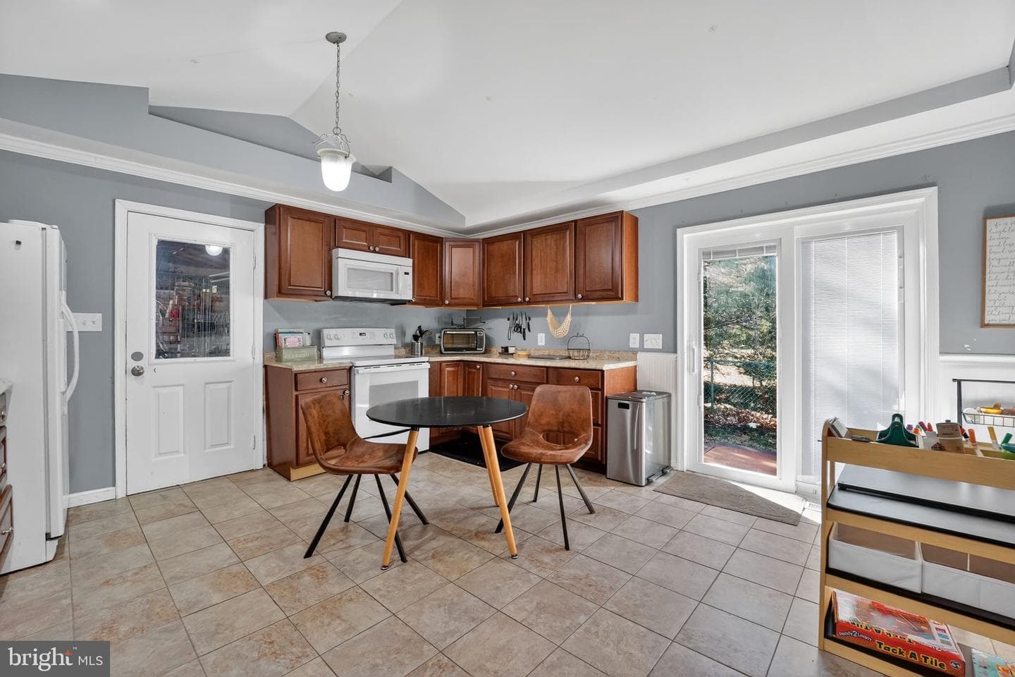7819 Bertha Road photo 6
