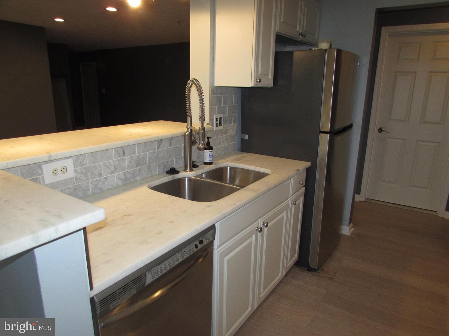 687 Winding Stream Way #202 photo 8