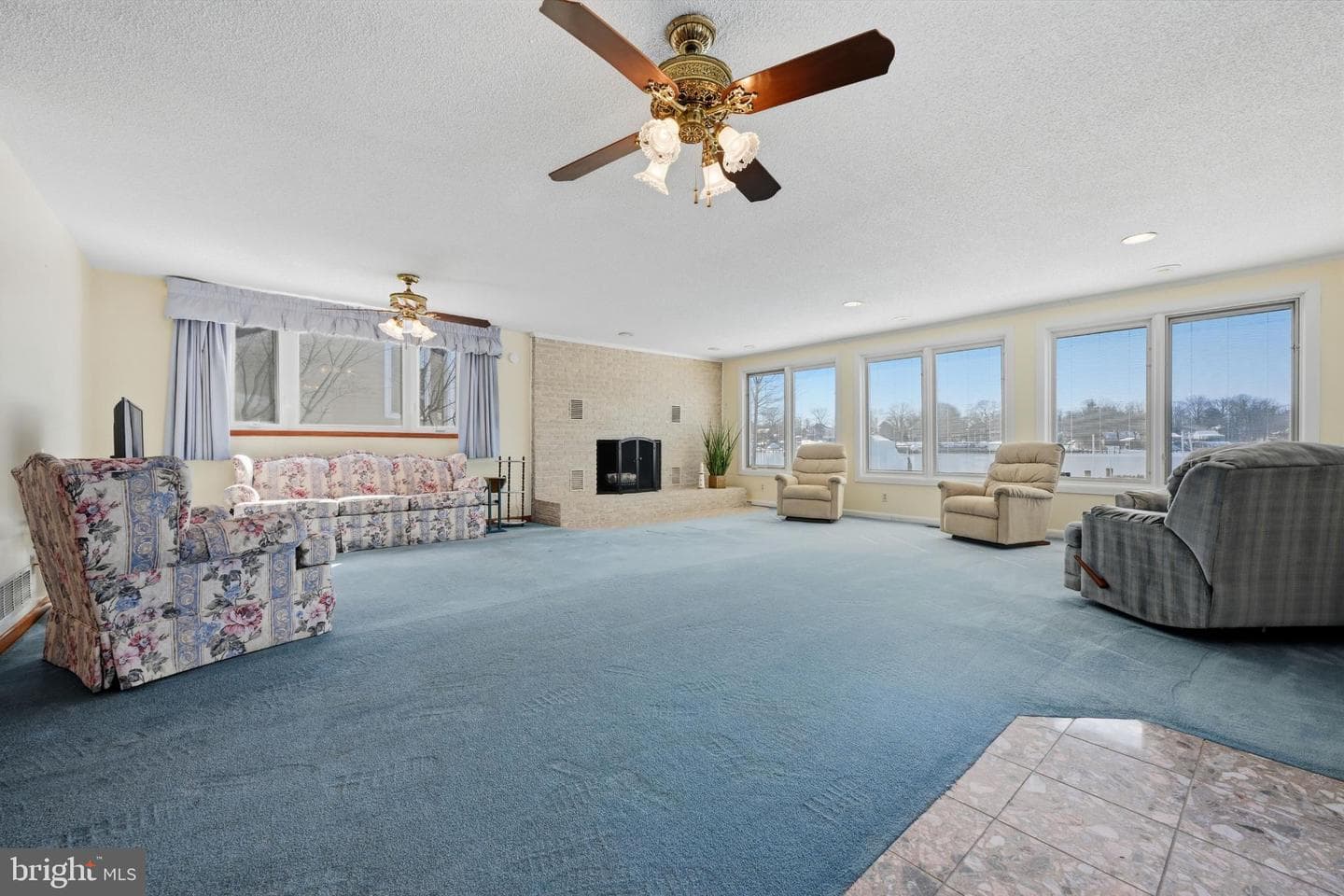 352 Riverside Drive photo 5