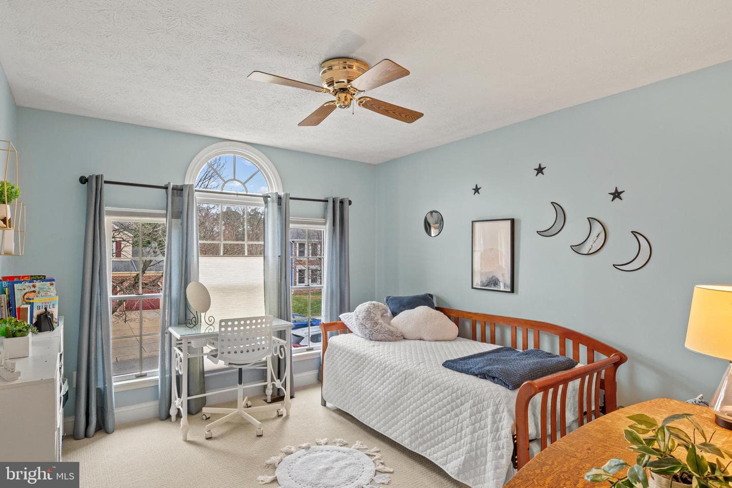 2300 Apricot Arbor Place photo 33