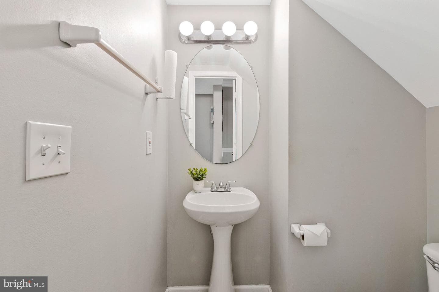 7995 Stone Haven Drive photo 9