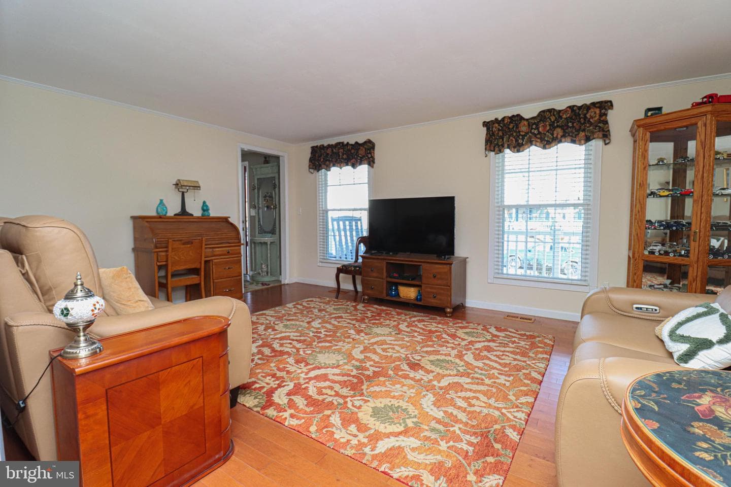 701 Snowdon Lane photo 14