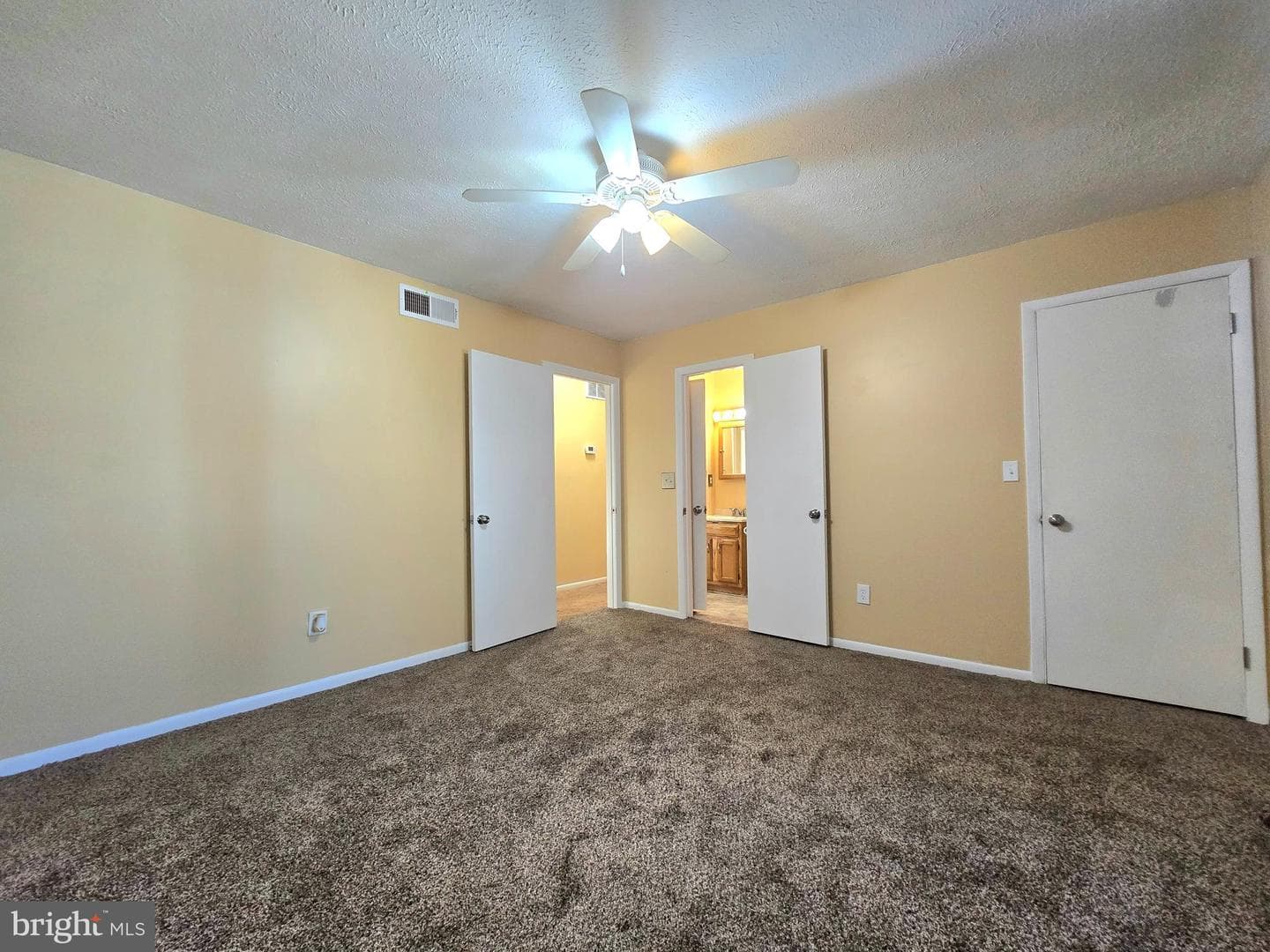 668 209th Street photo 10