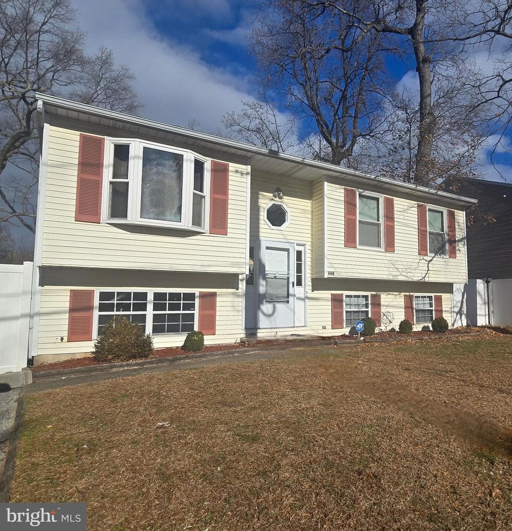 668 209th Street photo 35