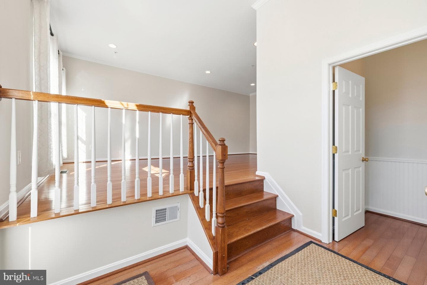 2640 Streamview Drive photo 5
