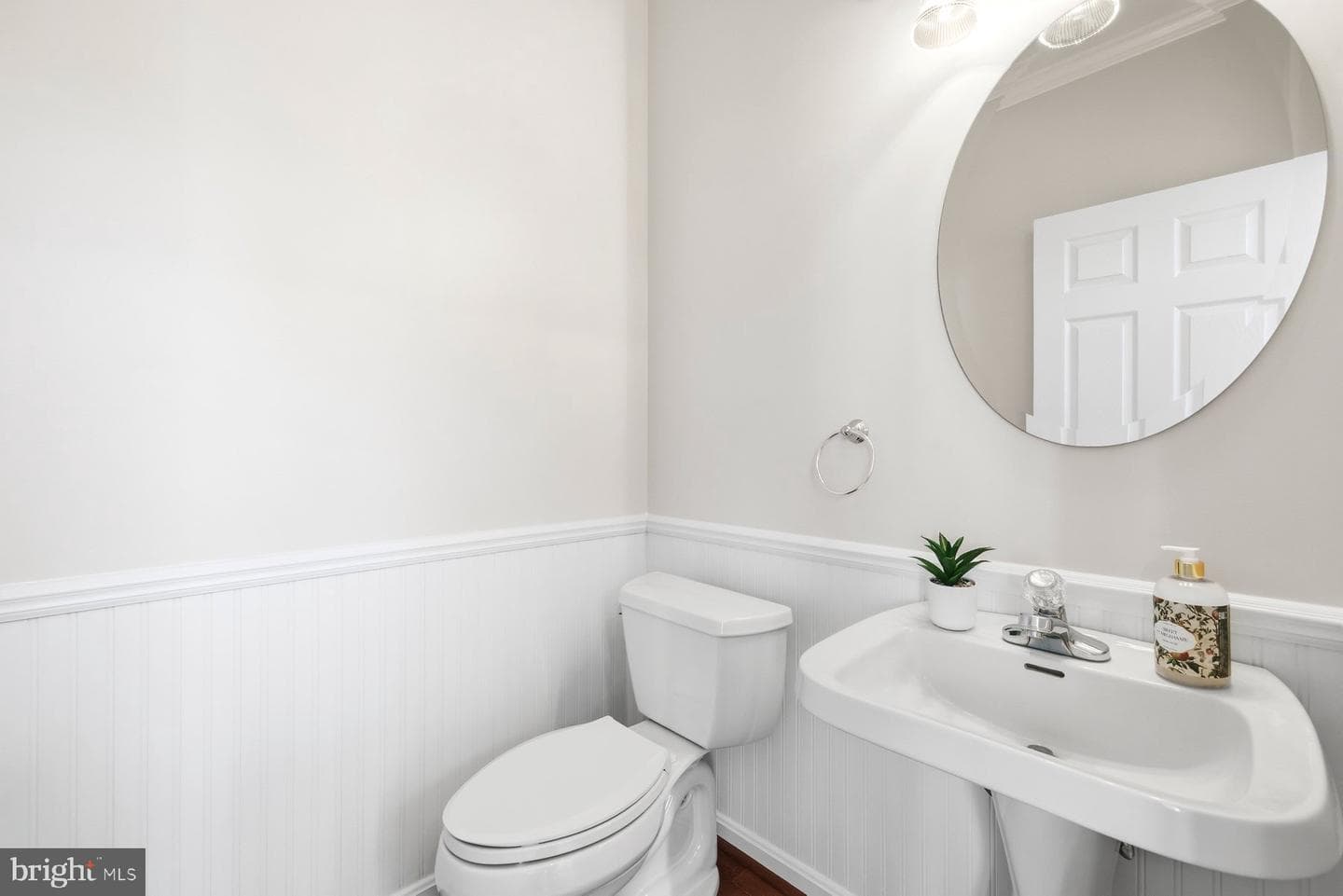 2640 Streamview Drive photo 6