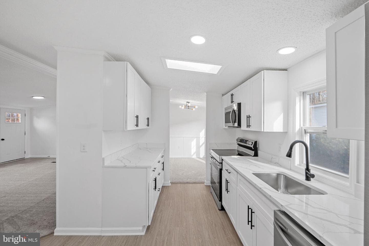 402 Boones Drive photo 8