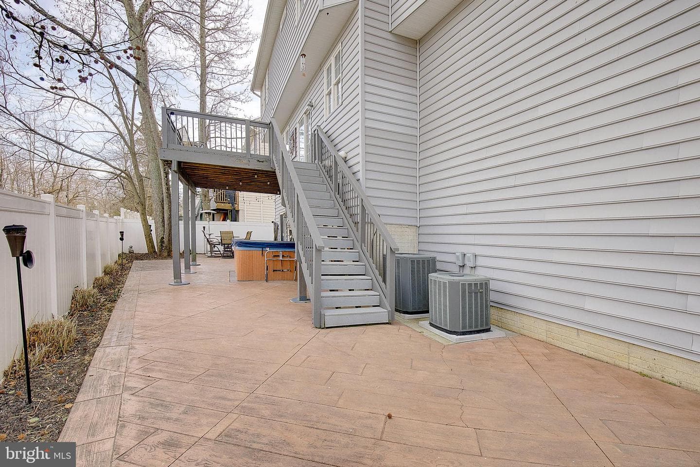 3325 Cedar Drive photo 2