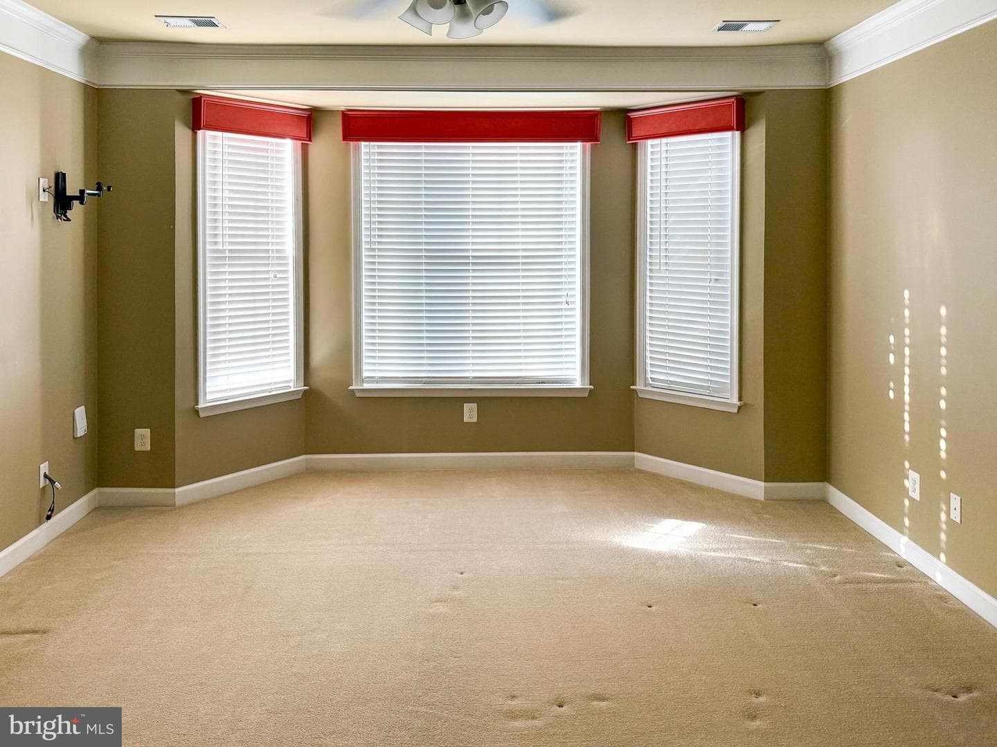 1518 Enyart Way #301 photo 16
