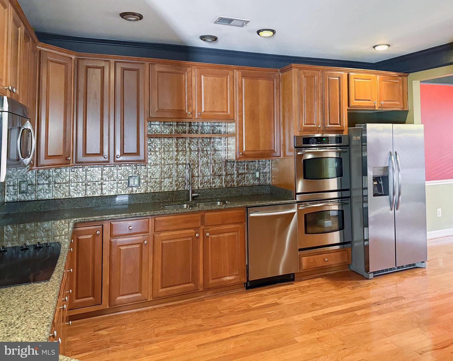 1518 Enyart Way #301 photo 9