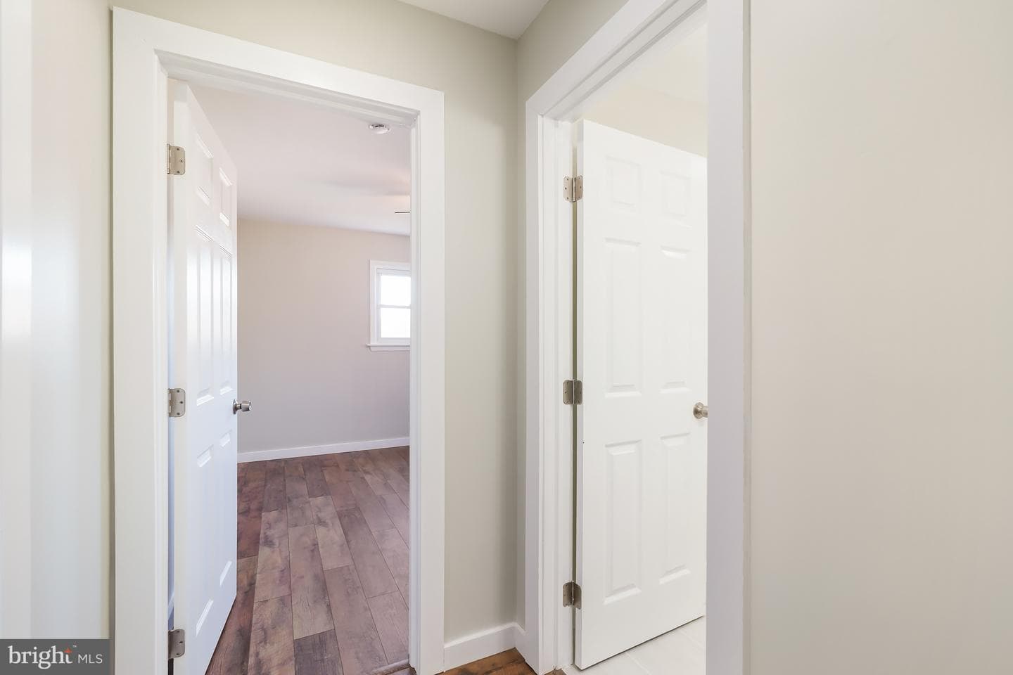 1546 Ridgely Drive photo 27
