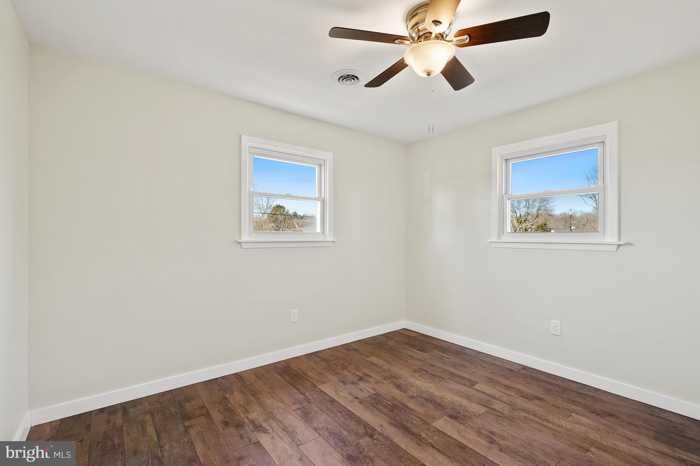 1546 Ridgely Drive photo 29