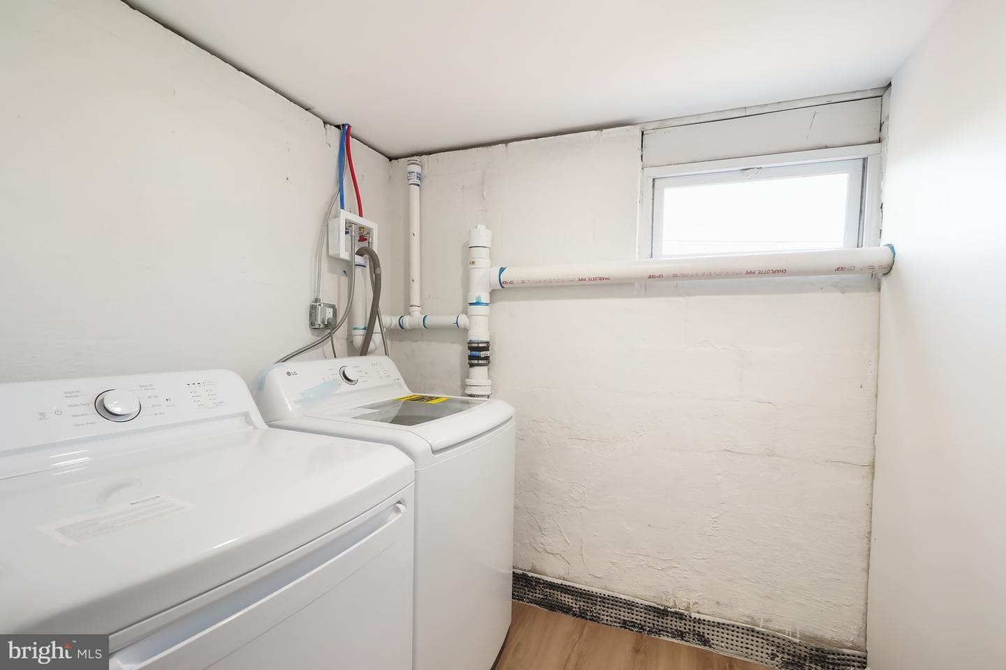 1546 Ridgely Drive photo 40