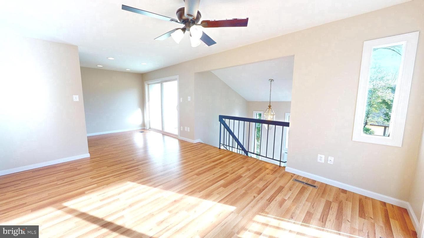 1717 Aberdeen Court photo 15