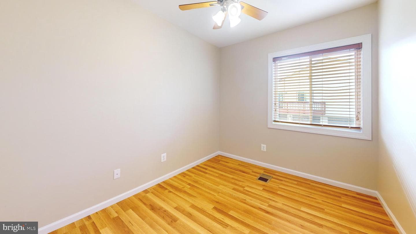 1717 Aberdeen Court photo 22
