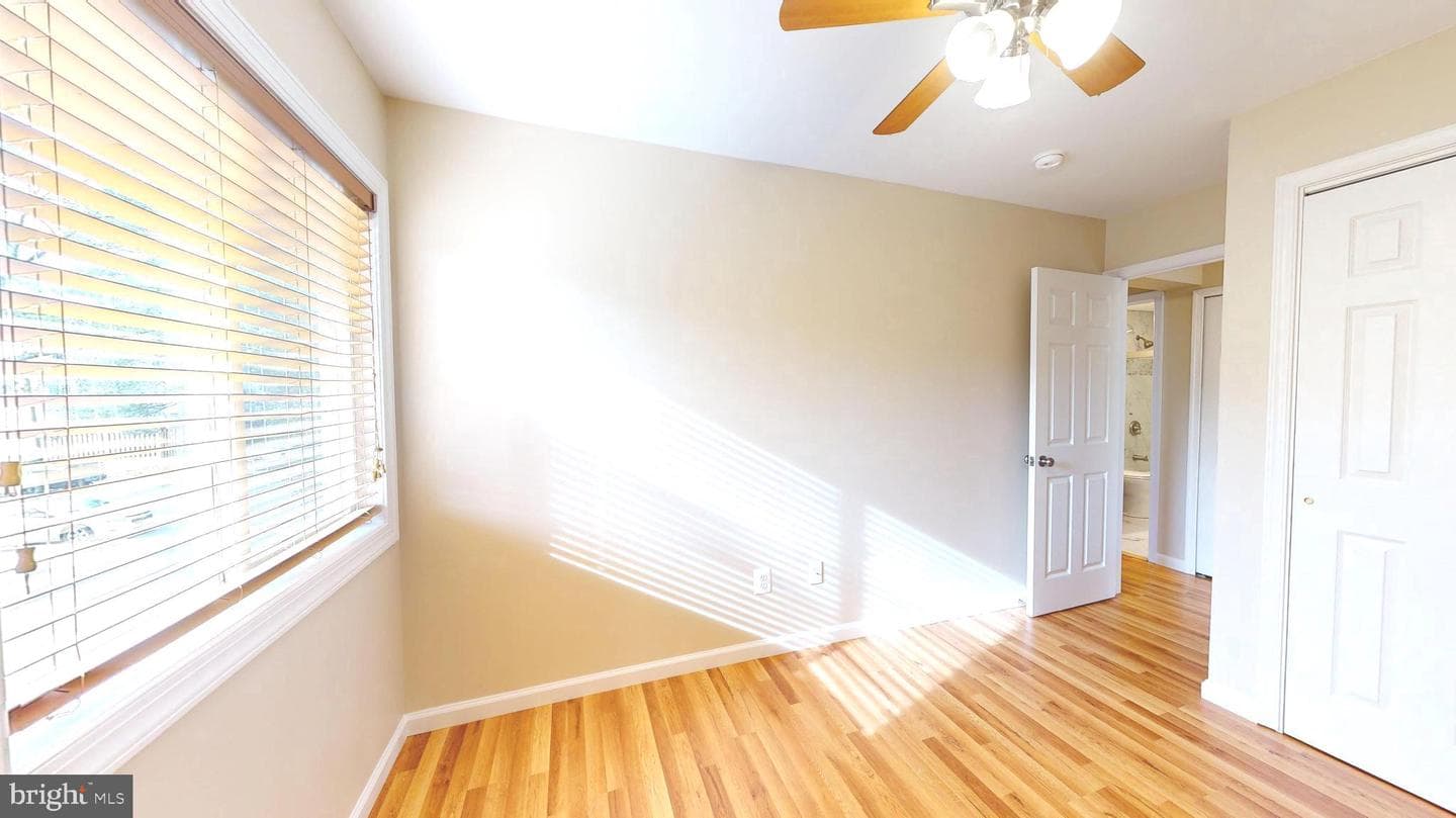 1717 Aberdeen Court photo 23