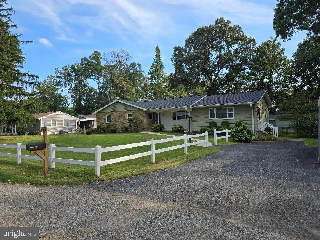 455 Community Road photo 2