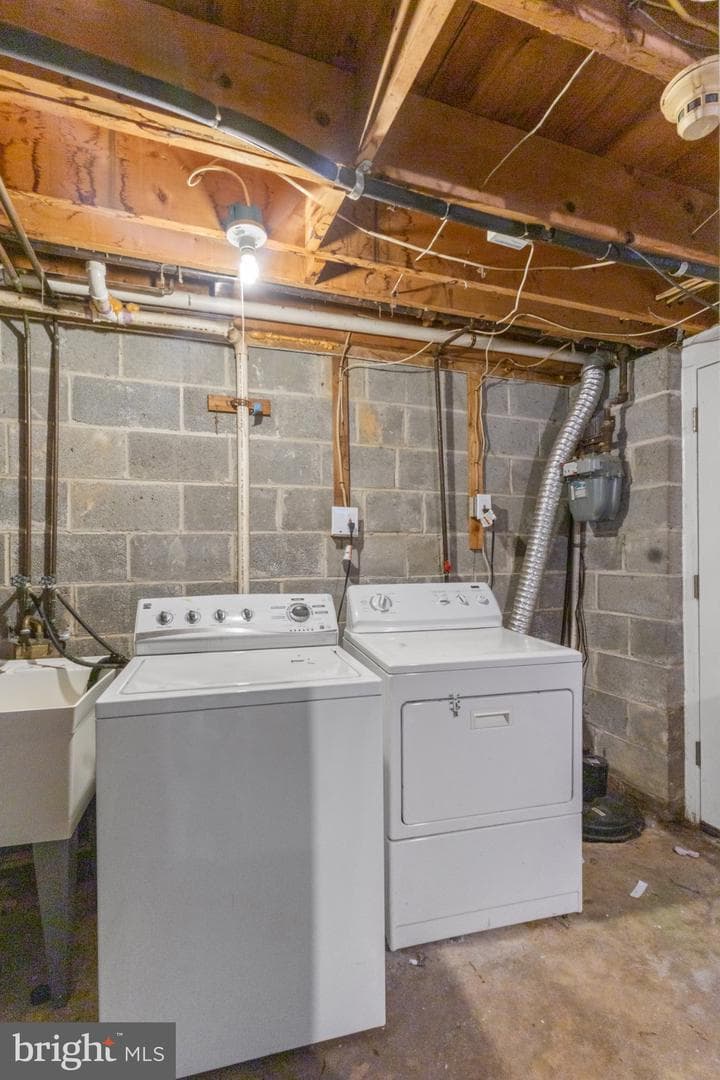 8216 Tomlinson Court photo 24