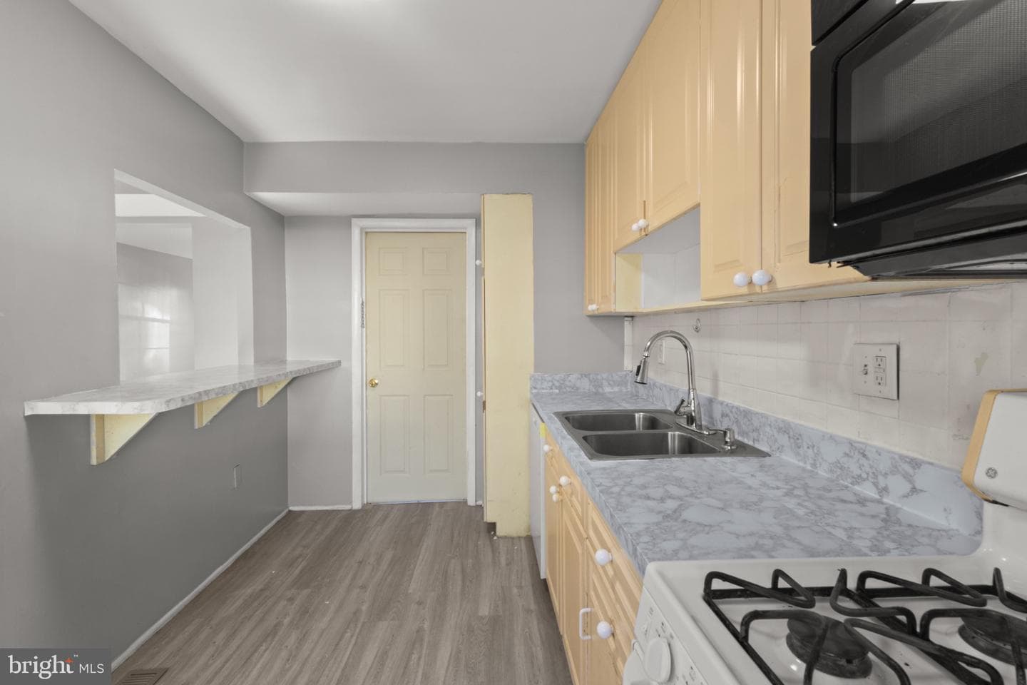 8216 Tomlinson Court photo 8