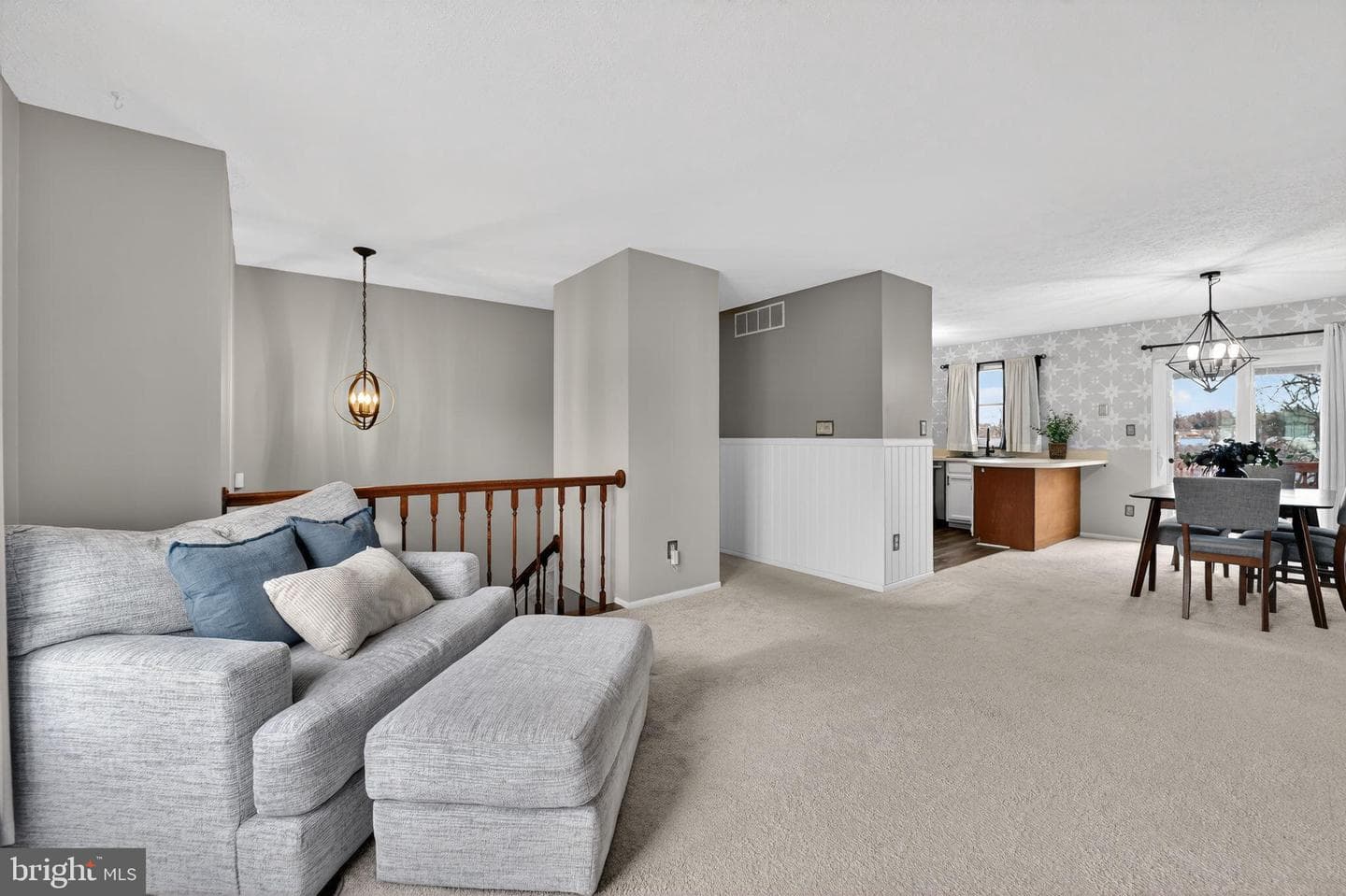 451 Susan Court photo 4