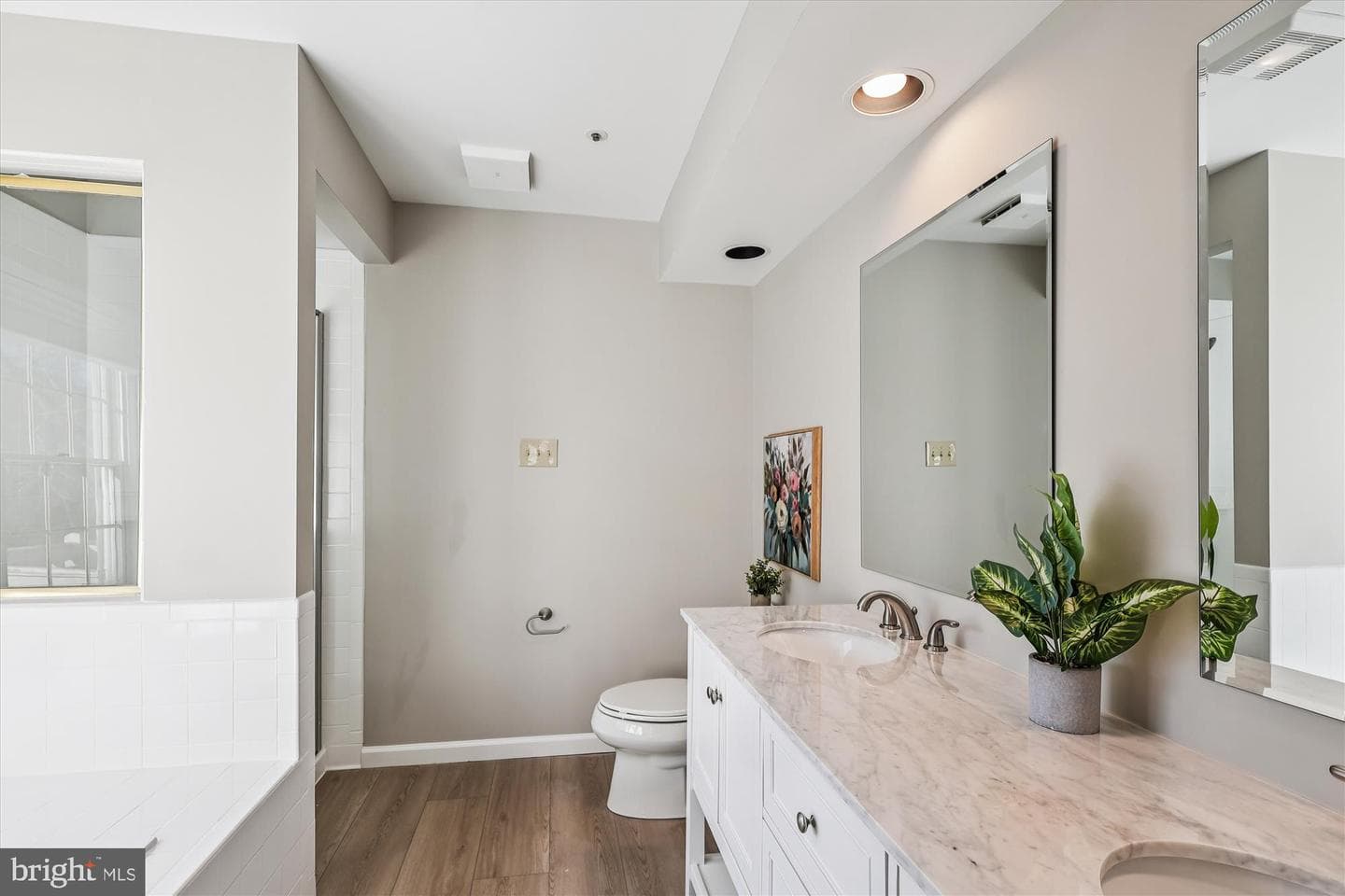 2704 Summerview Way #302 photo 26