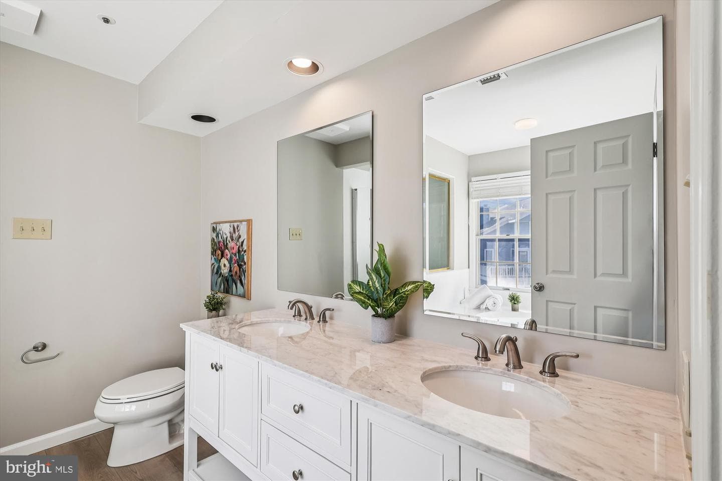 2704 Summerview Way #302 photo 27
