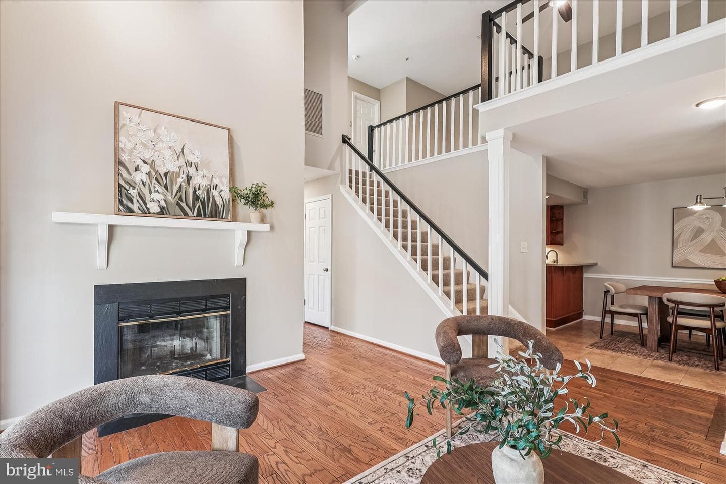 2704 Summerview Way #302 photo 3