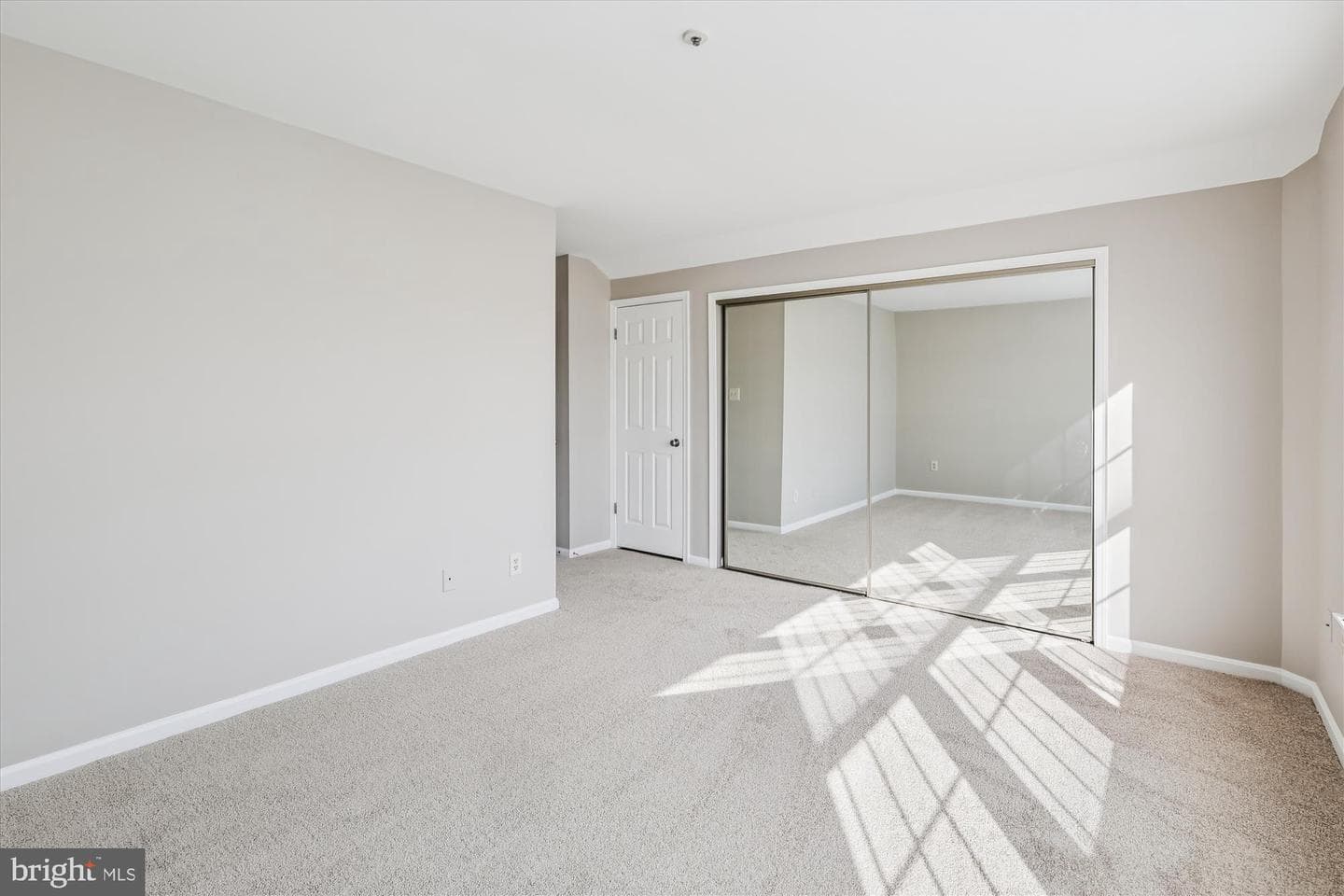 2704 Summerview Way #302 photo 40