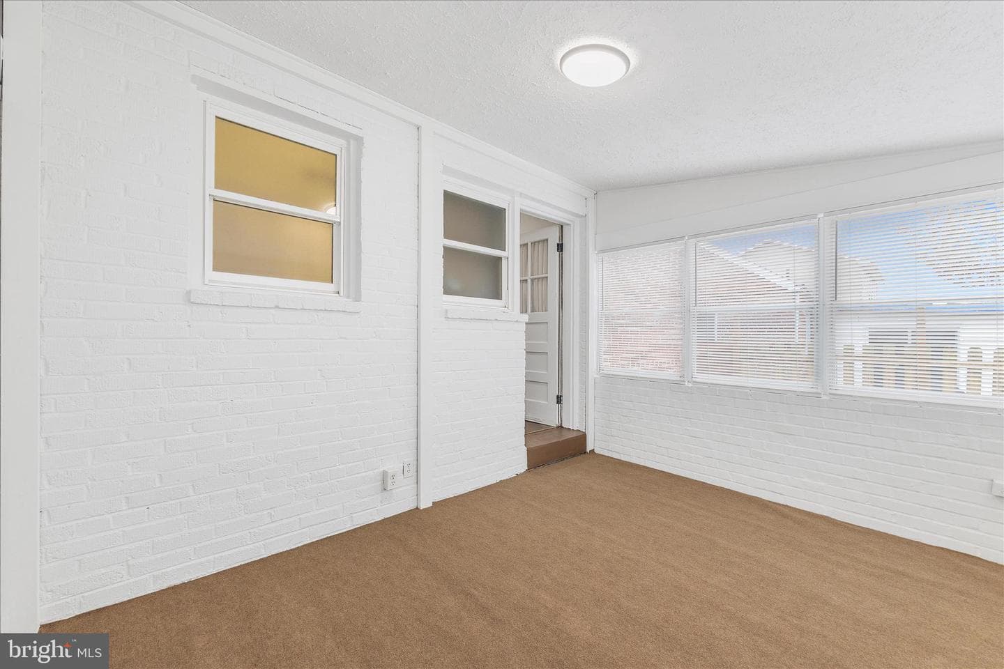 211 Georgia Avenue NE photo 41