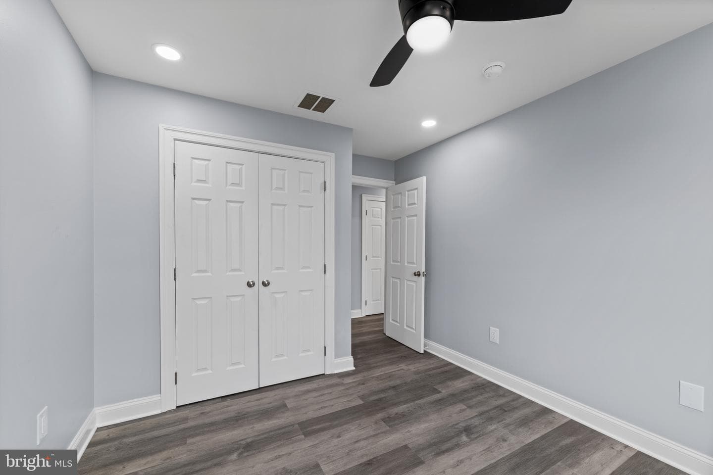 8424 Smallwood Court photo 22