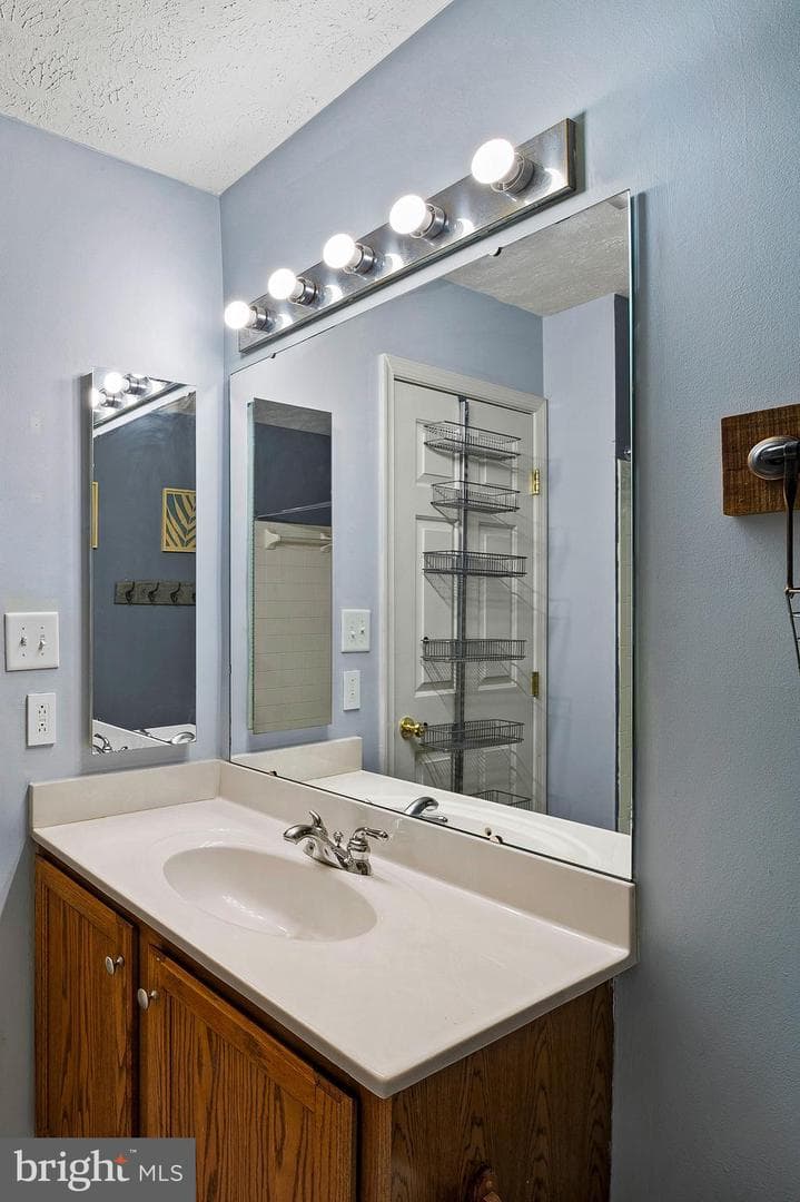 691 Winding Stream Way #301 photo 17