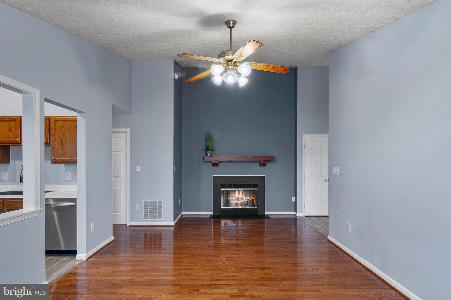 691 Winding Stream Way #301 photo 7