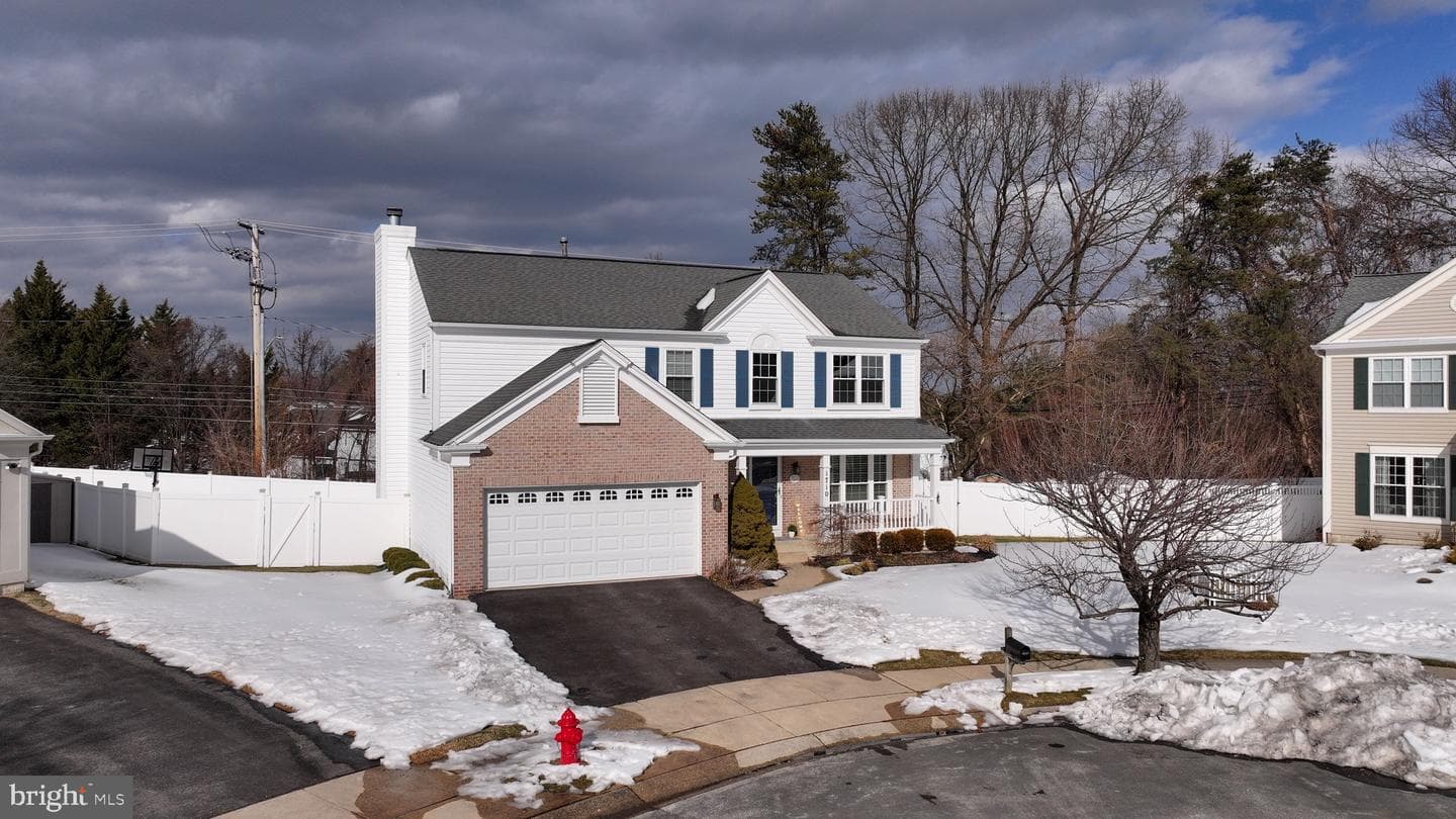 1710 Vestment Court photo 2