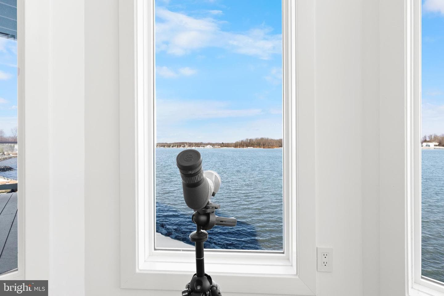 610 S River Landing Road photo 8