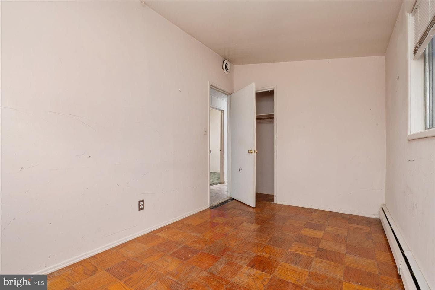 214 Saint James Drive photo 10
