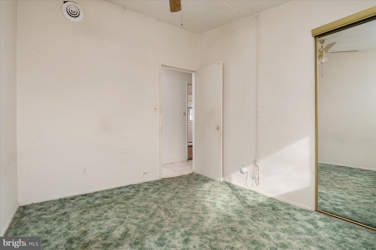 214 Saint James Drive photo 9
