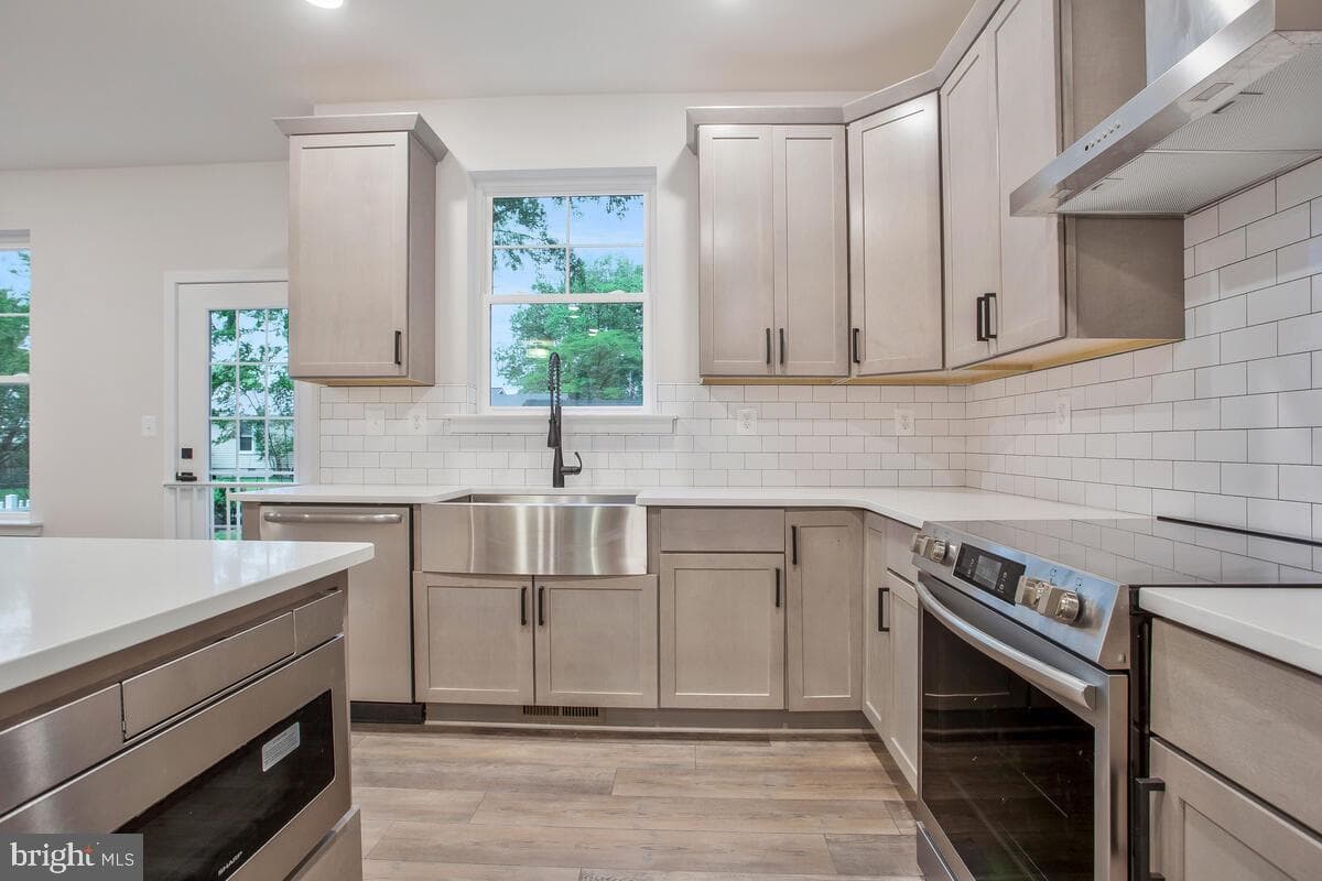 1209 Johnson Drive photo 4