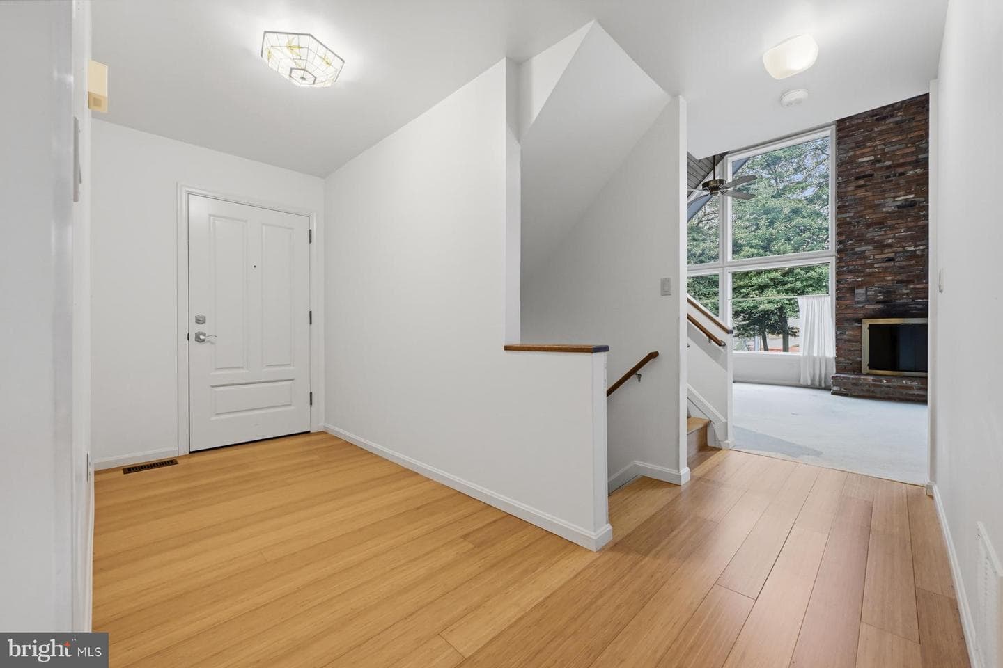 143 E Lake Drive photo 18