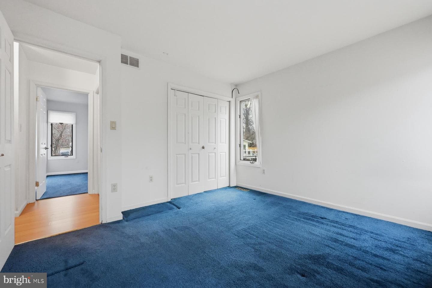 143 E Lake Drive photo 29