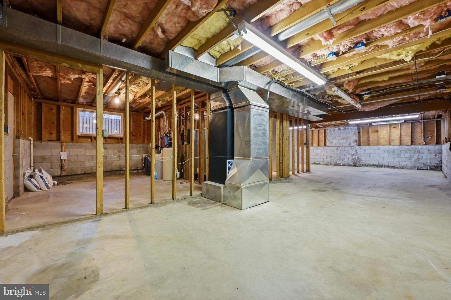 143 E Lake Drive photo 34